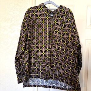 Vintage Button up long sleeve shirt by Super Massive. Size XL in good condition